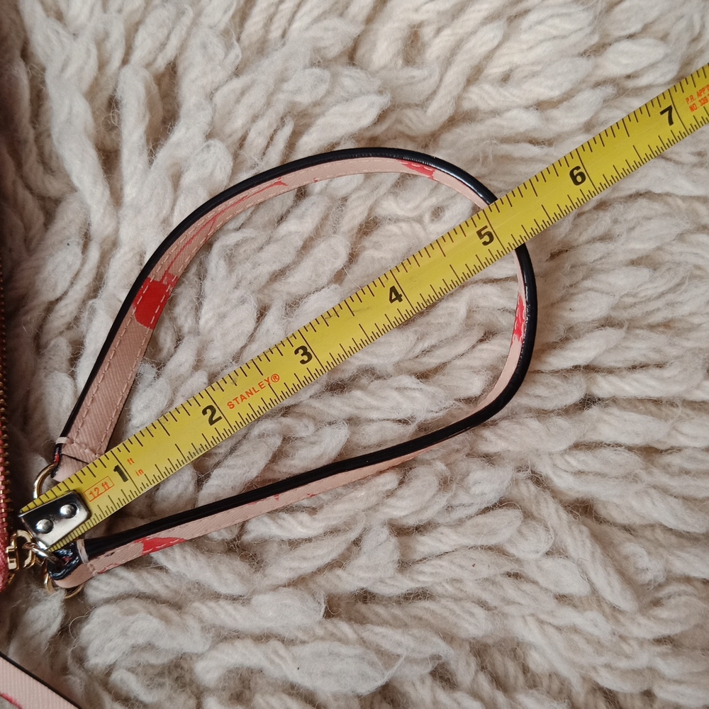 Kate Spade wristlet - Picture 14 of 16